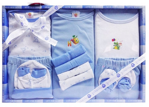 WonderKids 13 Piece Unisex Baby’s Suit Gift Set